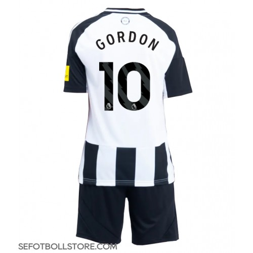 Newcastle United Anthony Gordon #10 Replika babykläder Hemmaställ Barn 2024-25 Kortärmad (+ korta byxor)